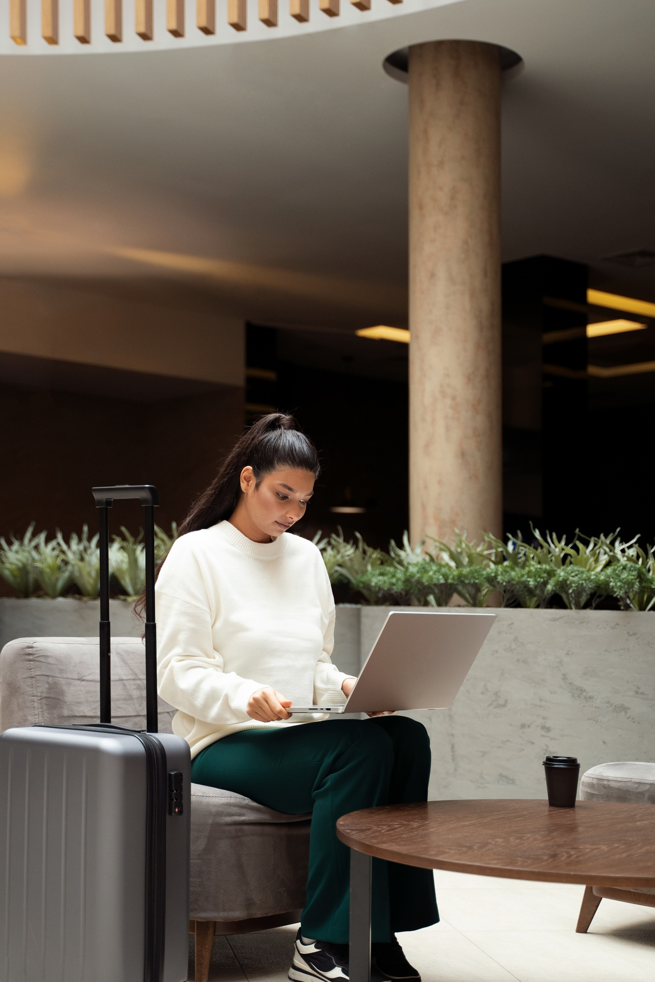 Travel & Hospitality Travel & Hospitality